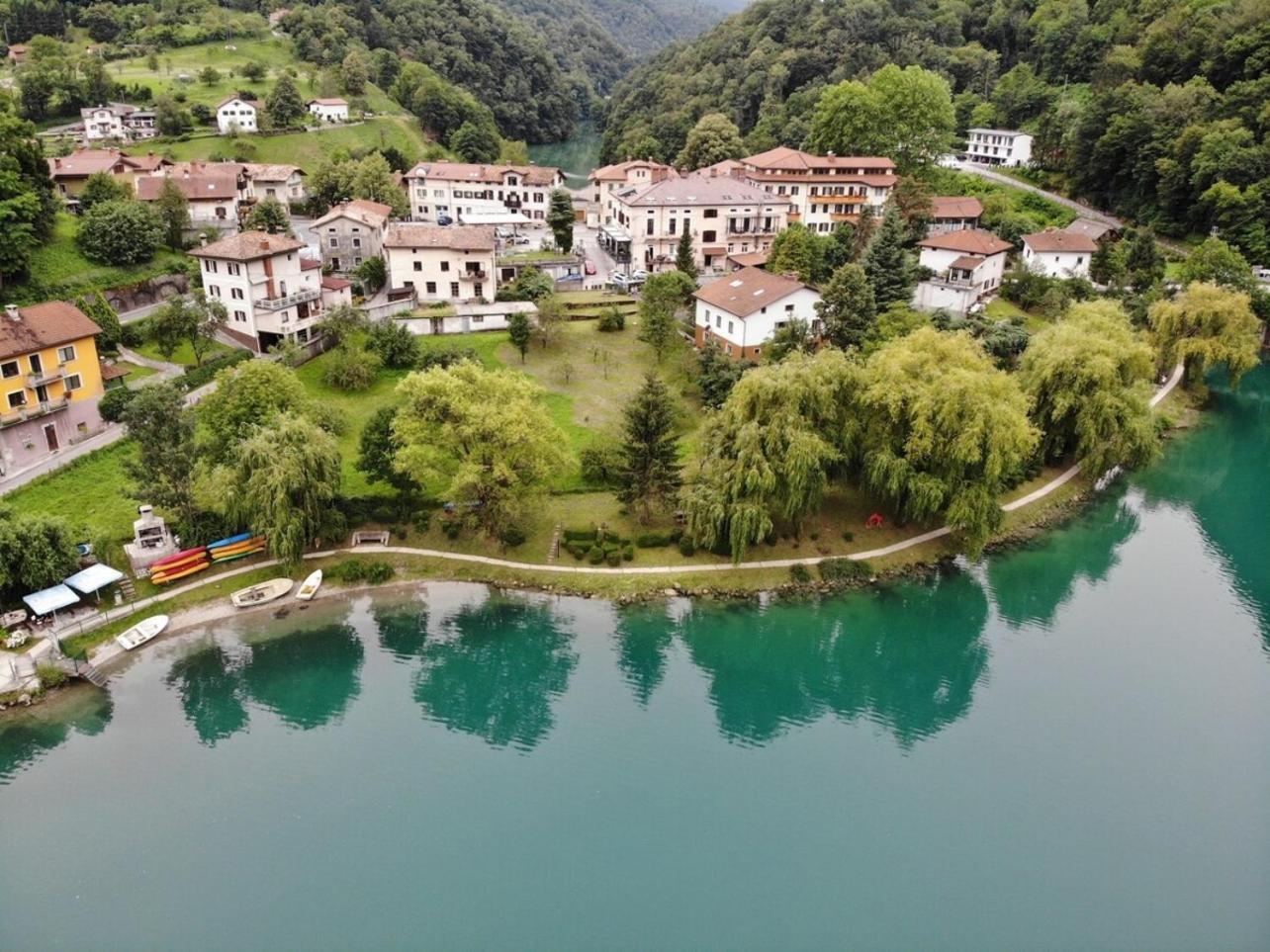 Vila Labod, Unique Villa At The Lake Мост-на-Соки Экстерьер фото